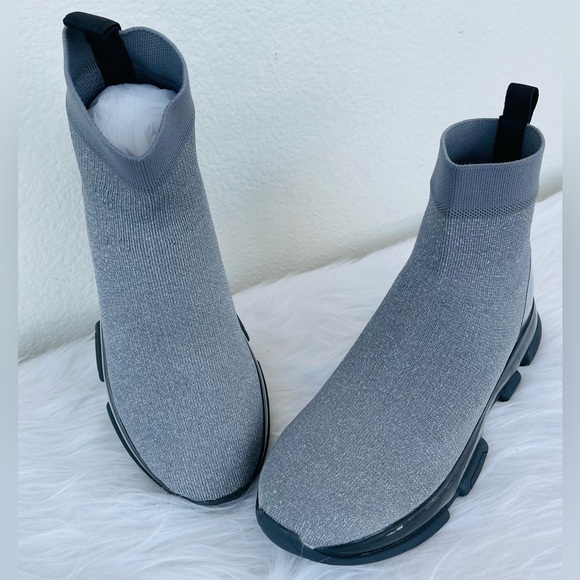 New! MICHAEL KORS Kendra Metallic Gray Stretch Knit Sock Sneakers Booties Size 8 - Picture 5 of 16